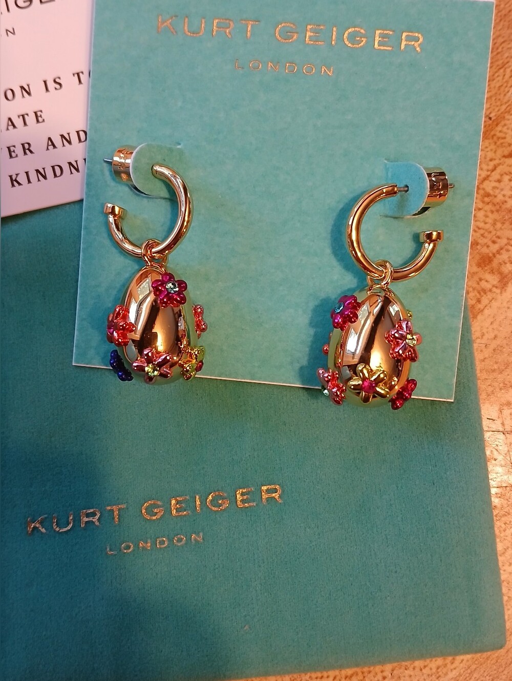 Kurt Geiger NWT Gold Chunk W/Floral Embelishments Earrings & Dustbag
